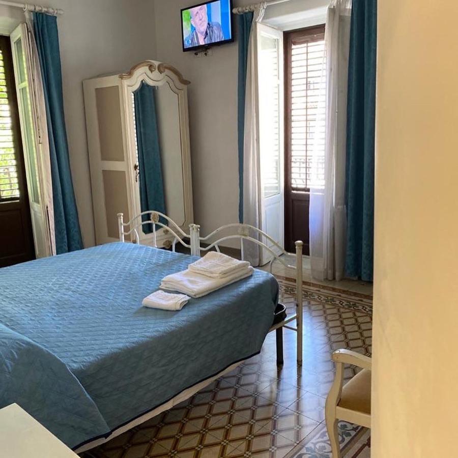 Al Decoro Bed and Breakfast Palermo Exteriör bild